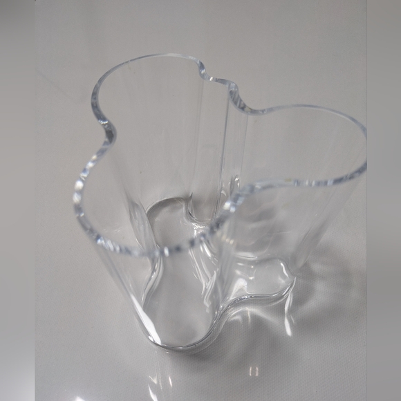 Iittala Alvar Aalto Glass Vase Color Clear 4.5 x 3.5 x 4, Great Condition - Picture 5 of 10